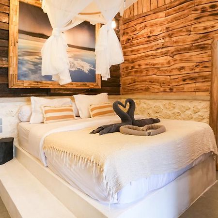 Alma Surf Villas 5 - Cozy 01 Bed With Private Pool Улувату Экстерьер фото